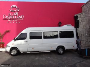 Mérida - El Castellano und Reisebus