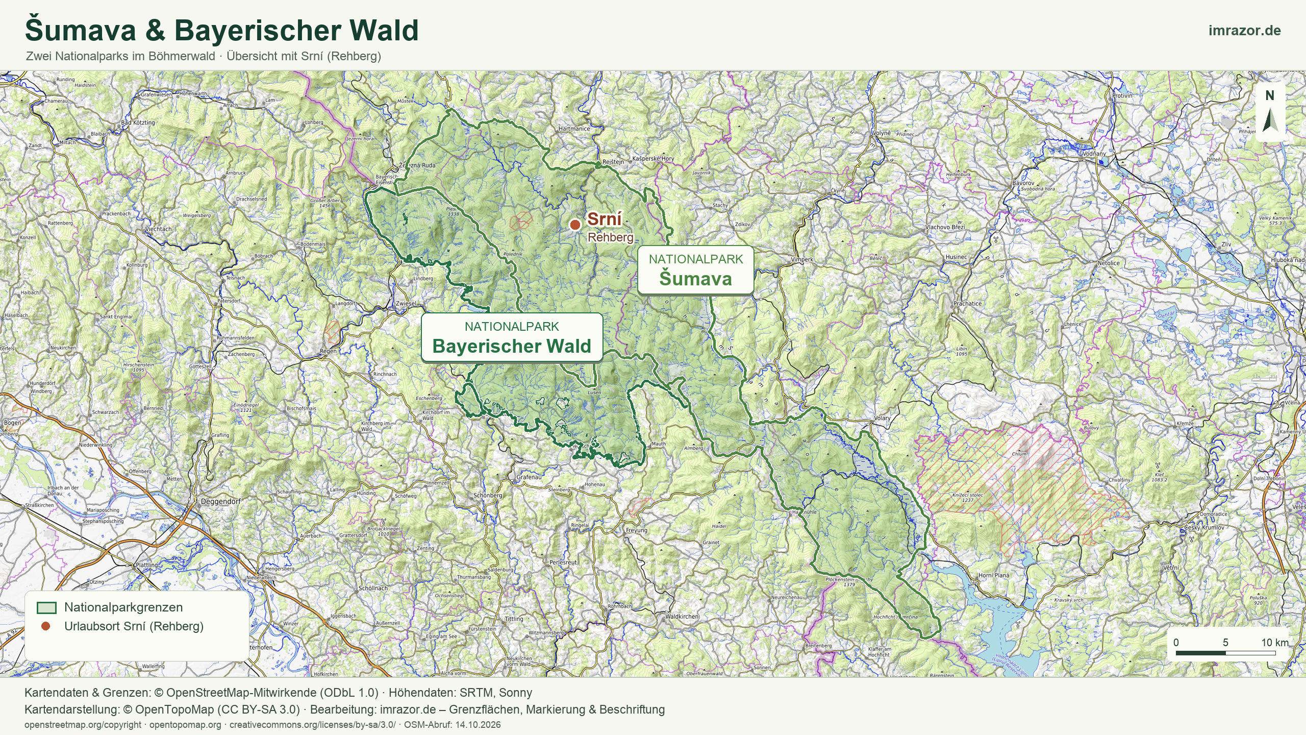 Topografische Übersichtskarte der Nationalparks Šumava und Bayerischer Wald mit grün hervorgehobenen Grenzen und dem markierten Ort Srní (Rehberg).