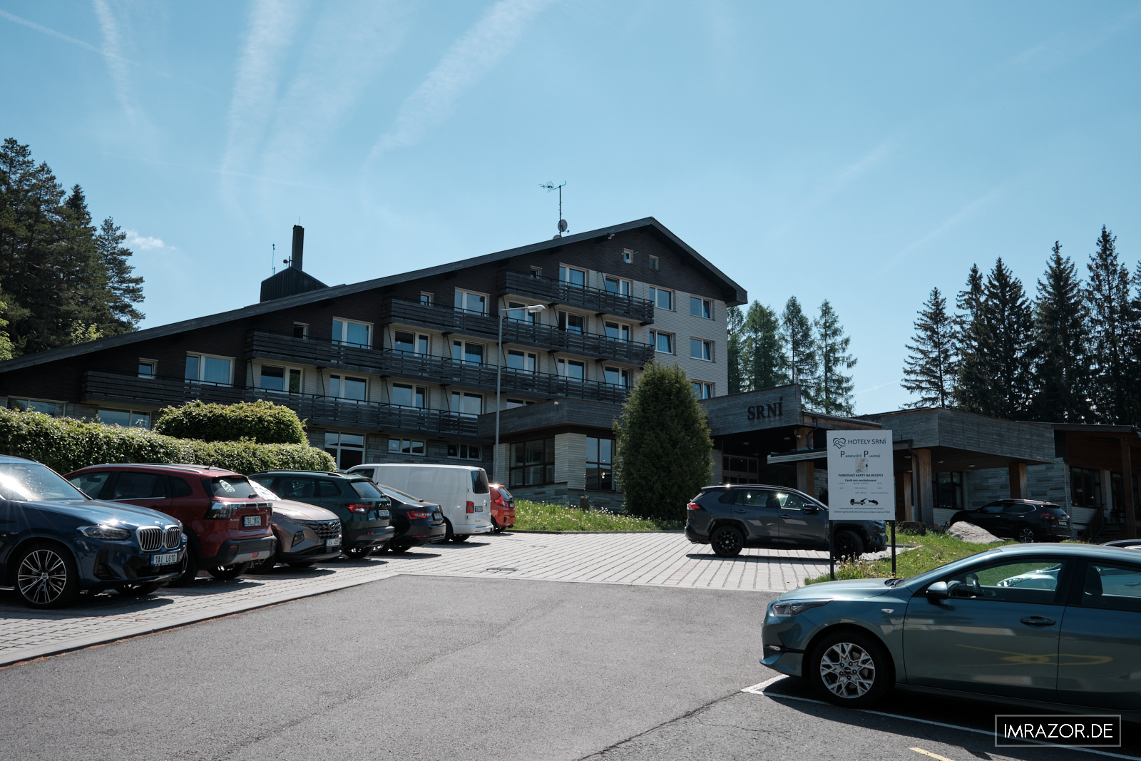 Hotel Srní in im gleichnamigen Ort im Nationalpark Šumava